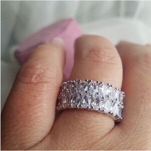 Swarovski Elements 925 Silver Clear Teardrop Eternity Band Ring NEW